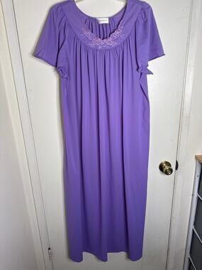 Vintage Shadowline Petals Long Nightgown Flutter Sleeve Purple Lilac Nylon XL